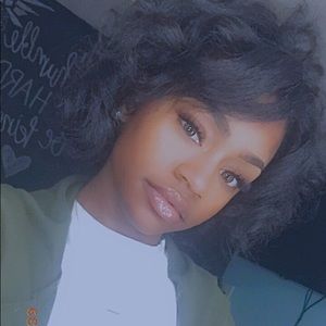 Meet your Posher, Teah